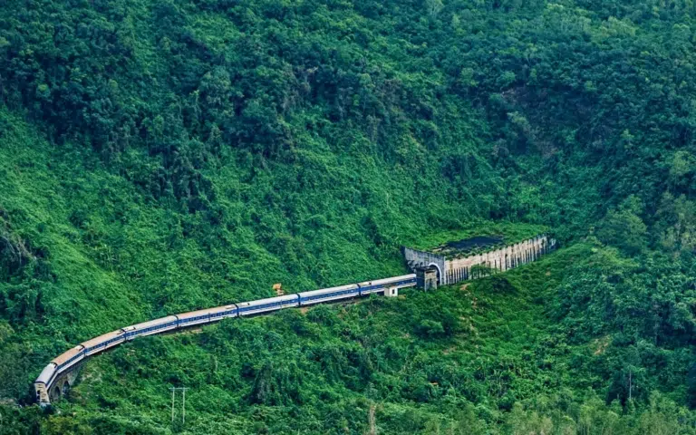 Le Vietnam en train - Vietnam | Voyage sur mesure